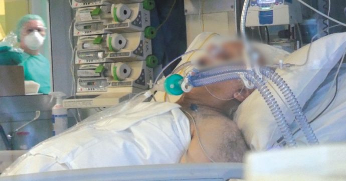 Brescia, viaggio nelle terapie intensive. “Come in Africa ai tempi del colera”