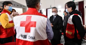 Coronavirus, la Cina invia aiuti e forniture all’Italia: in arrivo mezzo milione di mascherine, tute protettive e guanti