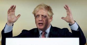 Coronavirus, il premier britannico Boris Johnson dimesso. Messaggio allo staff dell’ospedale: “Grazie, mi avete salvato la vita”