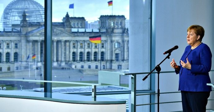 Coronavirus, Merkel usa la carta KfW: la Germania mette a disposizione delle imprese crediti per almeno 550 miliardi di euro