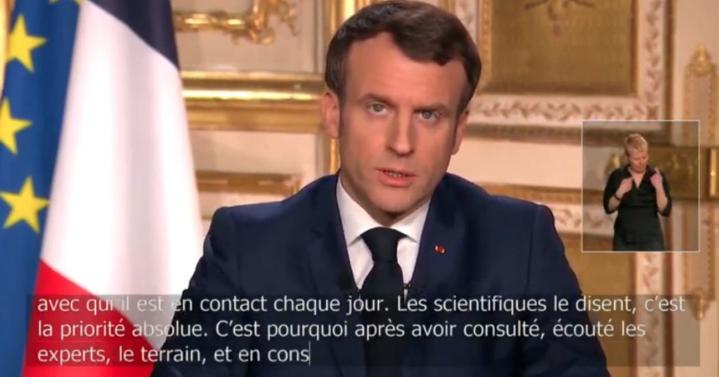 Coronavirus, Macron annuncia serrata come in Italia: “Per almeno 15 giorni si potrà uscire solo per lavoro o fare la spesa. Siamo in guerra”