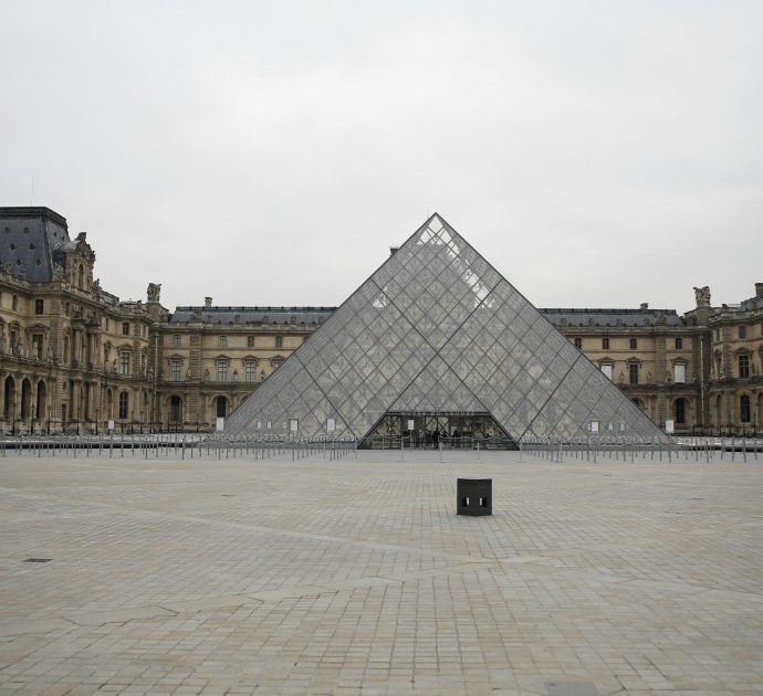 Coronavirus, dal Louvre agli Uffizi, i musei chiusi ora si visitano online. Cinema, teatri e biblioteche: così la cultura arriva direttamente a casa