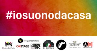 Copertina di #iosuonodacasa, canti e fai del bene! Ecco l’iniziativa per promuovere i concerti ‘casalinghi’