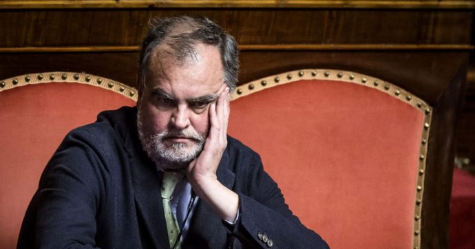 “Io solo con Manzoni e un piatto di zucchine”