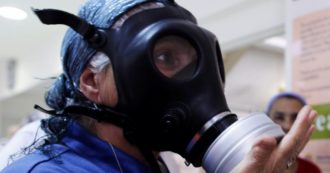 Copertina di A chi lavora in corsia mascherine militari