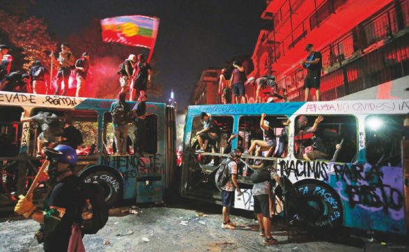 “Piñera assassino!” Santiago si sente tornata a Pinochet