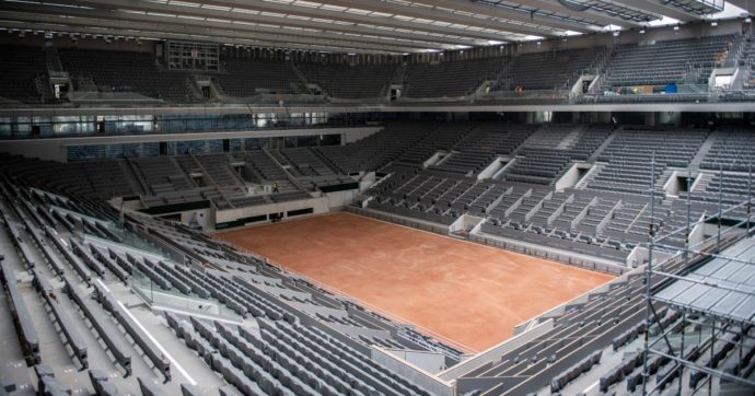 Coronavirus, stravolto anche il tennis: slitta il Roland Garros, a rischio Wimbledon. Come durante le Guerre mondiali