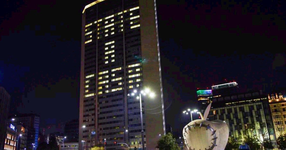 Coronavirus, la diretta – Fontana: “Contagi non si riducono. State a casa o dovremo chiedere misure più rigorose”. La stretta dell’Emilia-Romagna: “Spostamenti in bici o a piedi solo per lavoro, salute e spesa”