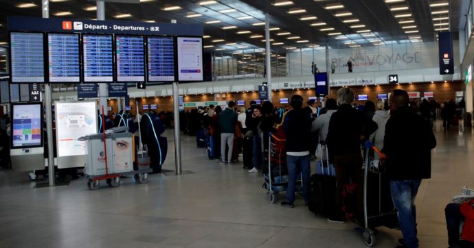 Gaffe inglesi e francesi. Immunità di gregge? No, blocco all’italiana