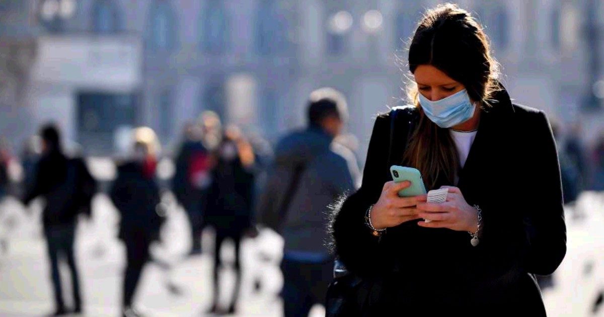 Coronavirus, la diretta – Oltre 41mila casi, telefonata Fontana-Conte: verso misure più restrittive. Guerini: “Piena disponibilità a usare i militari”. Nasce task force di 300 medici volontari per aree più colpite