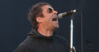 Copertina di Coronavirus, Liam Gallagher a Noel: “Riuniamo gli Oasis per un concerto di beneficenza”