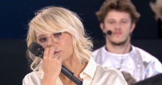 Copertina di Amici 19, Maria De Filippi ad Alessandra Celentano: “Le persone che hanno pensato di sapere tutto hanno fatto una brutta fine” e si commuove con Jacopo (eliminato)