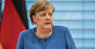 Copertina di Germania, un membro dell’ufficio stampa di Angela Merkel è sospettato di essere una spia: avrebbe lavorato per i servizi segreti egiziani
