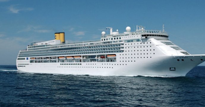 Coronavirus, la nave da crociera Costa Victoria verso Venezia con 727 passeggeri. Zaia: “Totale indisponibilità”