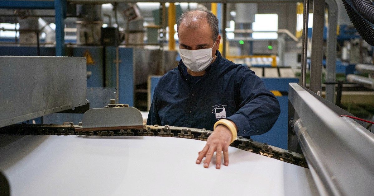 Coronavirus, diretta – Conte: “Stretta su aziende necessarie al Nord e preventive al Sud. Spero che lo stop sia breve”. I metalmeccanici scioperano per chiedere la chiusura degli impianti non essenziali