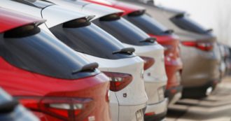 Copertina di Immatricolazioni auto, Unrae: “Ad aprile mercato a meno 97-98%. Lo Stato intervenga”