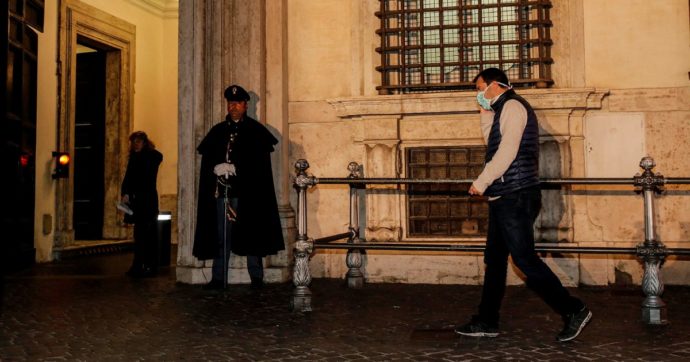 Il Colle placa le opposizioni. Oggi in Cdm nuove sanzioni