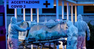 Copertina di Coronavirus, ambulanze in attesa a Roma e caos nelle case di riposo nel Lazio. Morto un 33enne allo Spallanzani