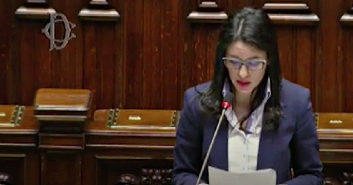 Linee guida per rientro a scuola, l’allarme dei presidi: “Distanziamento impossibile nelle classi pollaio. Il 40% delle aule sono inadatte e mancano i prof”