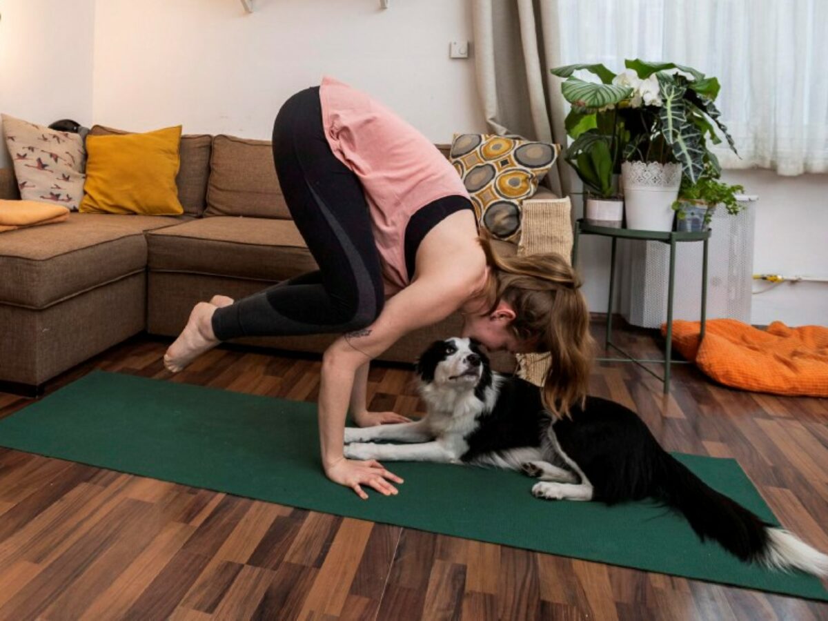 La Chiesa greco ortodossa “scomunica” lo Yoga: “Non deve avere spazio nella vita dei cristiani, neanche come rimedio anti-stress”