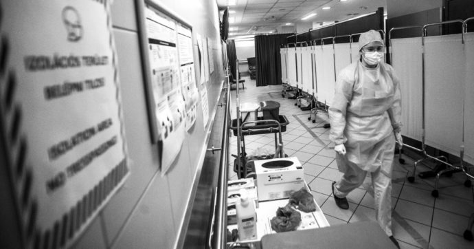 Torna lo Stato, ma non sarà solo