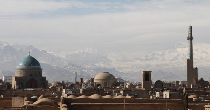 Iran e Marocco tra allucinazioni, presagi e maschere grottesche