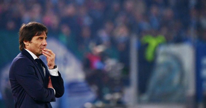 Coronavirus, anche i calciatori dell’Inter aprono al taglio degli stipendi dopo l’ok della Juventus