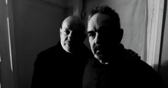 Copertina di Tutti i colori dei fratelli Eno, creati via email