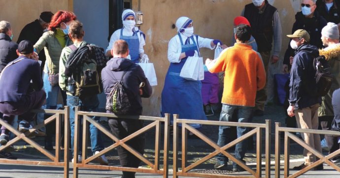 Tre miliardi in soccorso degli “invisibili”: cos’è il Reddito di Emergenza