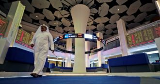 Copertina di Oro nero invenduto. Con gli sceicchi trema pure il Medio Oriente