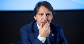 Copertina di Non solo hacker: in dubbio il sistema della rete