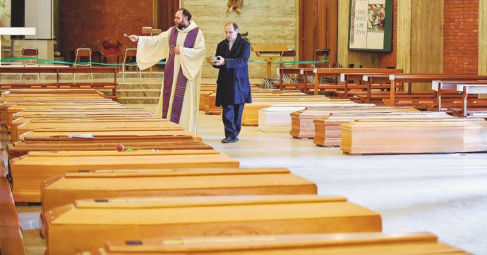 L’Istat: a Bergamo +294% e a Brescia +110% decessi