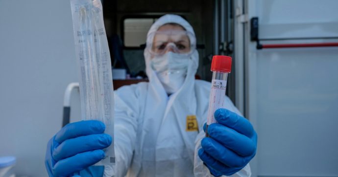 “Il contagio si può bloccare: già trovati due asintomatici”