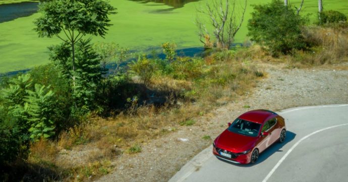 Mazda punta sui biocarburanti: “Con le microalghe impatto ambientale molto basso”