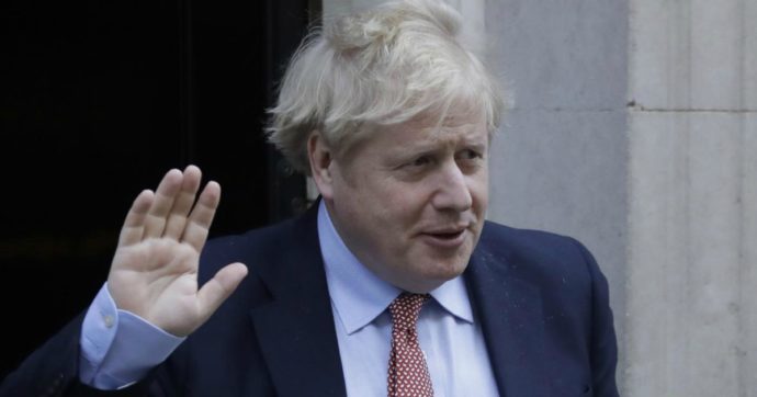 Coronavirus, Boris Johnson è uscito dalla terapia intensiva. Portavoce di Downing Street: “È di ottimo umore”