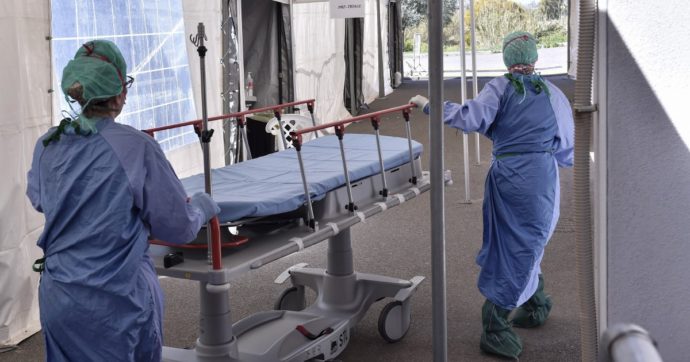 Coronavirus, centinaia di nuovi casi fino alla fine di aprile. Ecco perché non siamo pronti per la “fase 2”