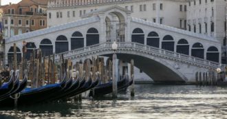 Copertina di Venezia, due donne morte annegate nella laguna: erano a bordo di una motonave diretta al Lido