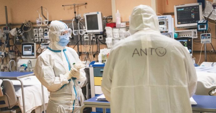 Morti e contagi in discesa. Rianimazioni meno piene