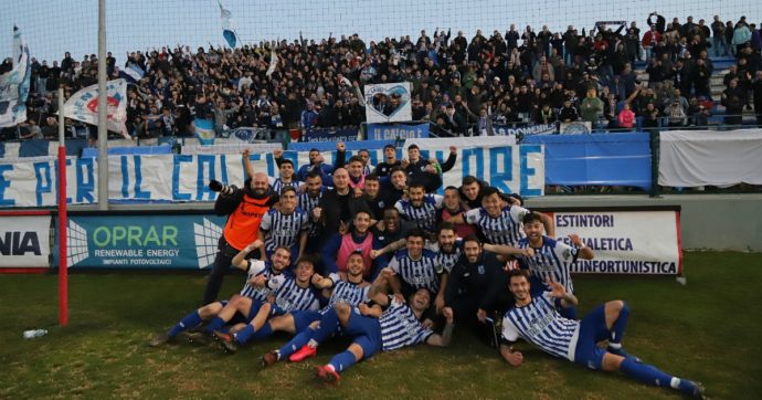 Domeniche bestiali – Il sogno sospeso del Fasano: per la squadra del popolo la finale di coppa ora è un pensiero “agli amici lombardi”