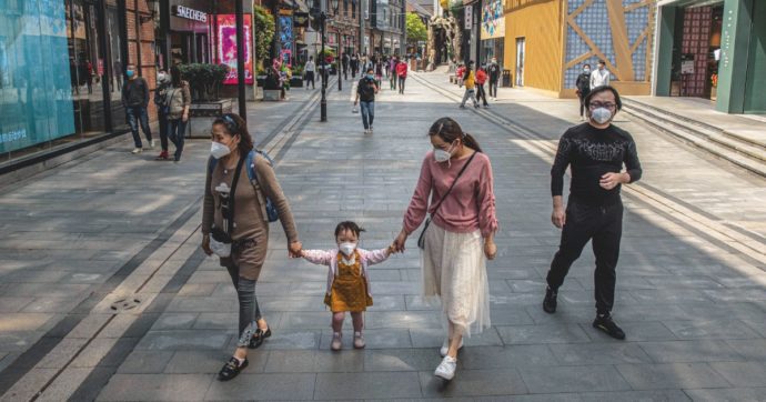 “In ufficio a turno e solo in auto: a Wuhan una diversa normalità”