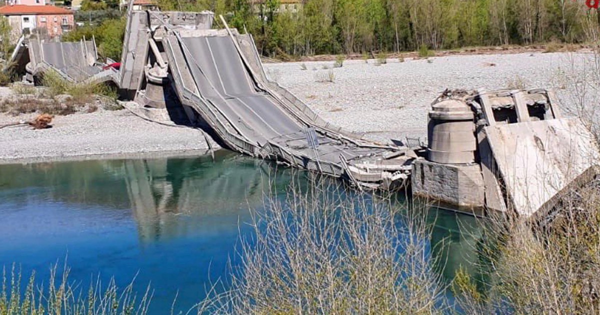 Per L’Anas Andava Tutto Bene: Otto Mesi Dopo Crolla Il Ponte - Il Fatto ...