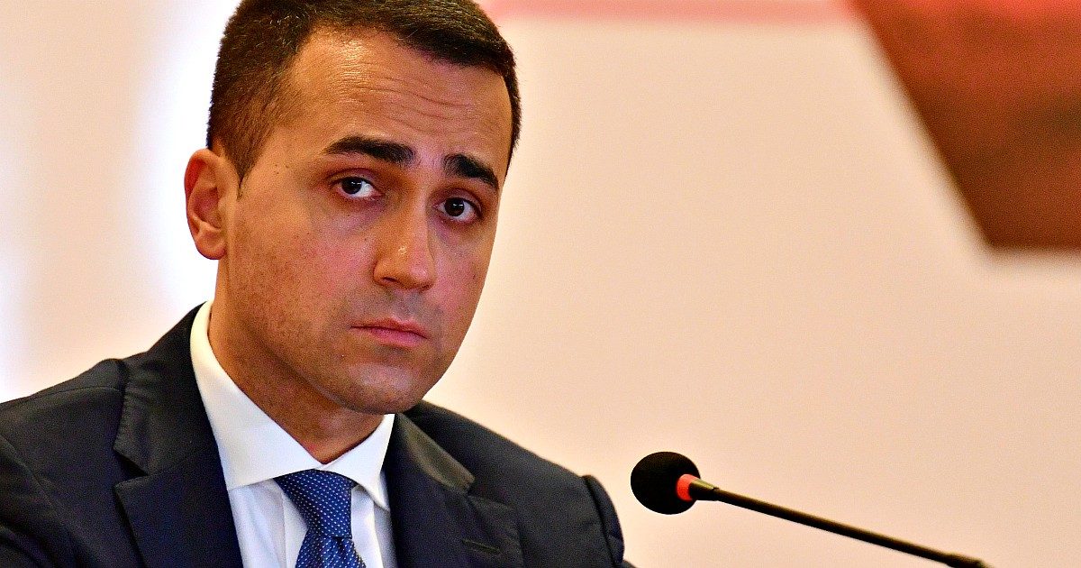 Referendum, “M5s pronto a votare prima la legge elettorale, l’intoppo non siamo noi”. Di Maio apre alla richiesta Pd. E chiede coerenza ai partiti che hanno votato per il taglio