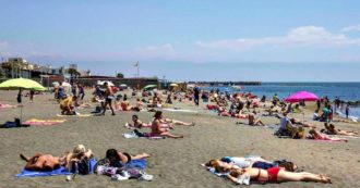 Copertina di Salento, rissa per un posto in spiaggia: bagnante colpito alla testa con un ombrellone. È il terzo episodio di violenza in una settimana