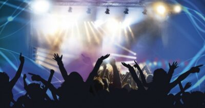 Copertina di Non chiamateli artisti ma sound influencer: per bassi scopi servono bassi contenuti