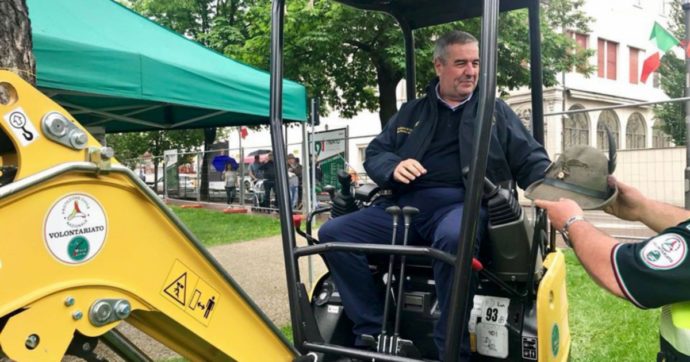 L’Angelo delle ore 18 che ama il trattore e odia le polemiche