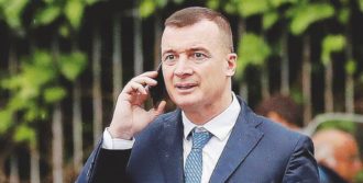 Copertina di Rocco Casalino ricoverato all’ospedale San Raffaele per un intervento