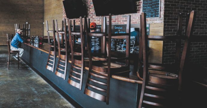 Messe, estetiste e caffè proibiti:  ecco i “disobbedienti” del  virus