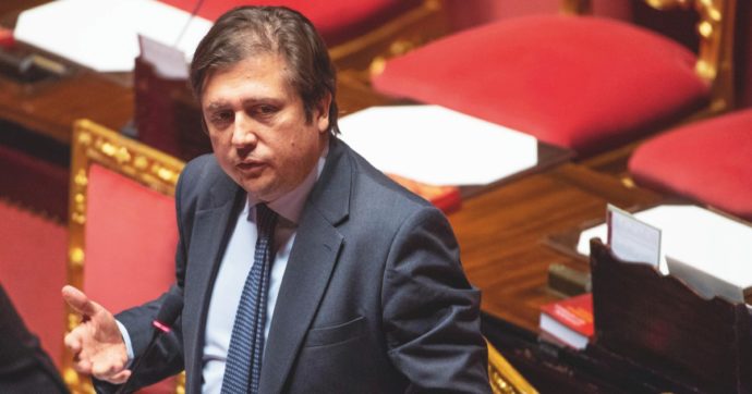 Coronavirus, Sileri: “Abbiamo 14 giorni per organizzare bene la fase 2 del 4 maggio”