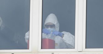 Coronavirus, l’Osservatorio sulla salute: “In Lombardia e Marche contagi azzerati a fine giugno”. Altri 5 medici morti: sono 136 in totale