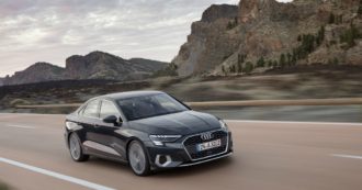 Copertina di Audi A3 Sedan, la berlina high-tech che sembra una coupé – FOTO